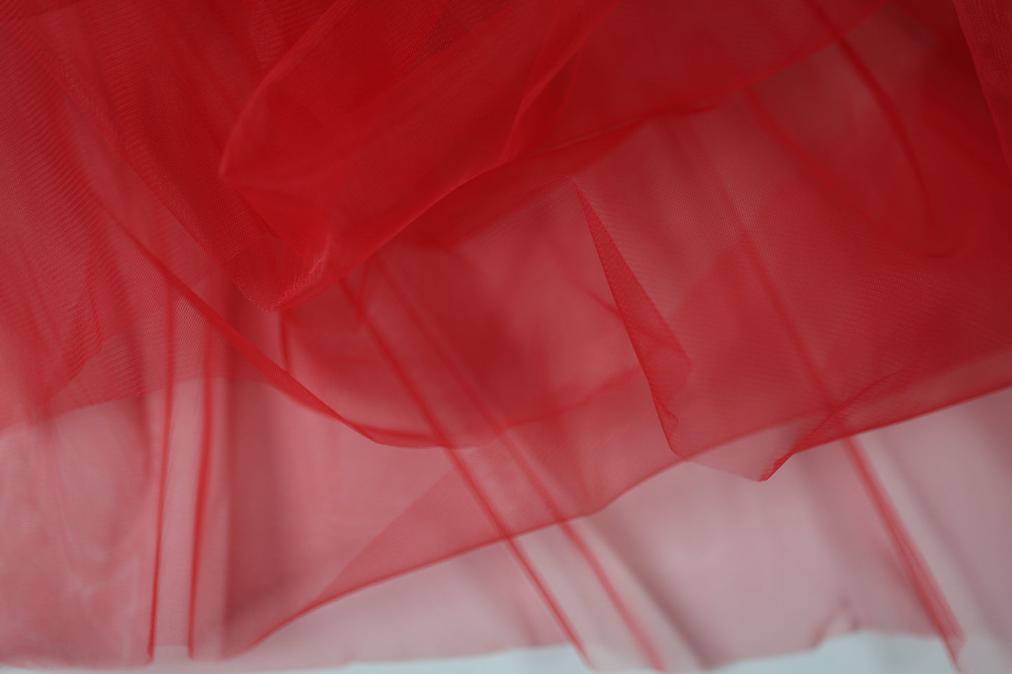 Transparenter Tüll in Rot für Deko & mehr