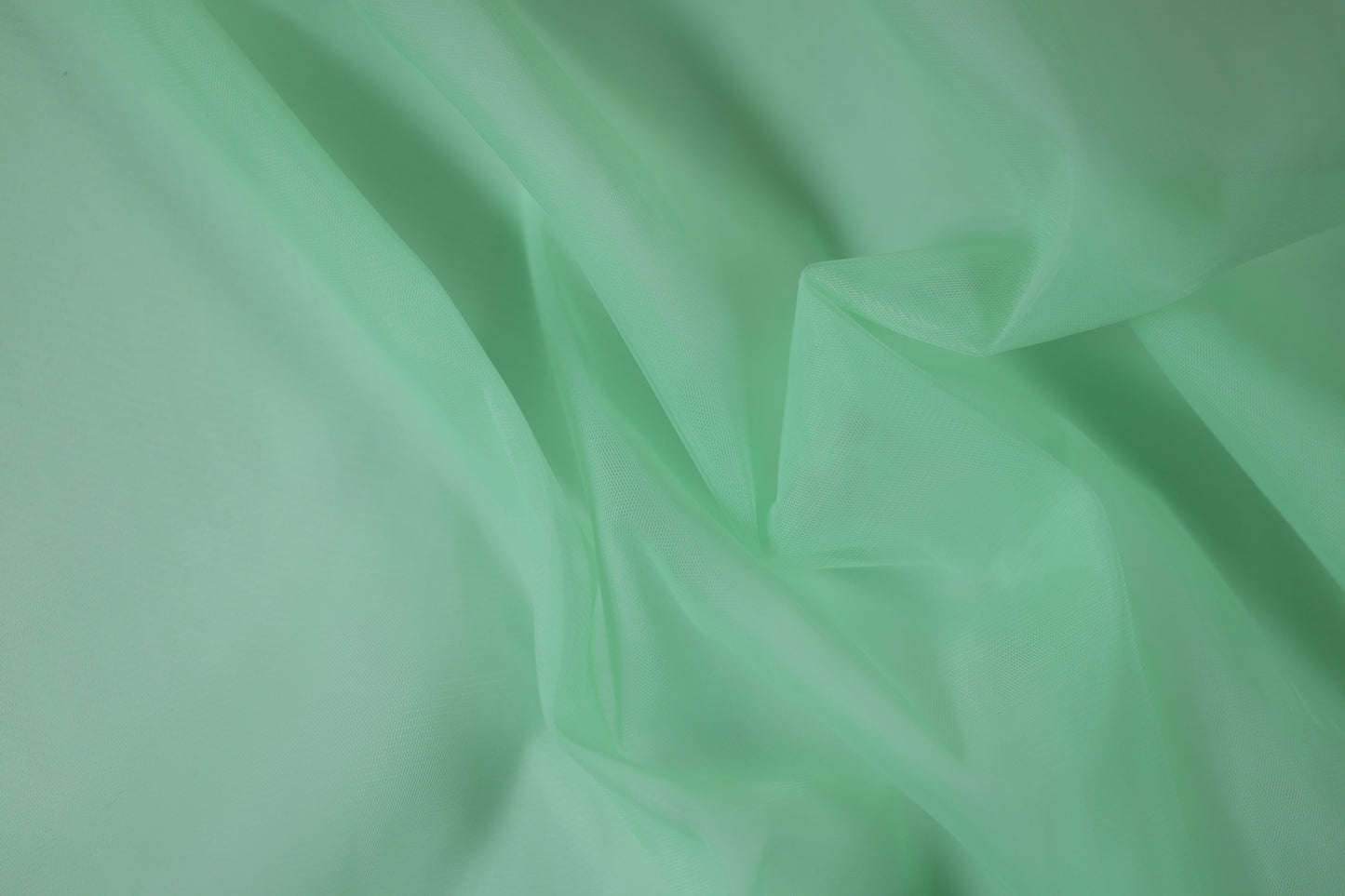 Leichter Tüll in Mintgrün – perfekt für kreative Projekte