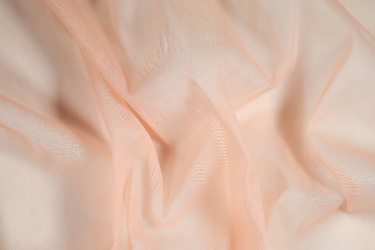 Zarter Tüll in Apricot – ideal für DIY und Deko