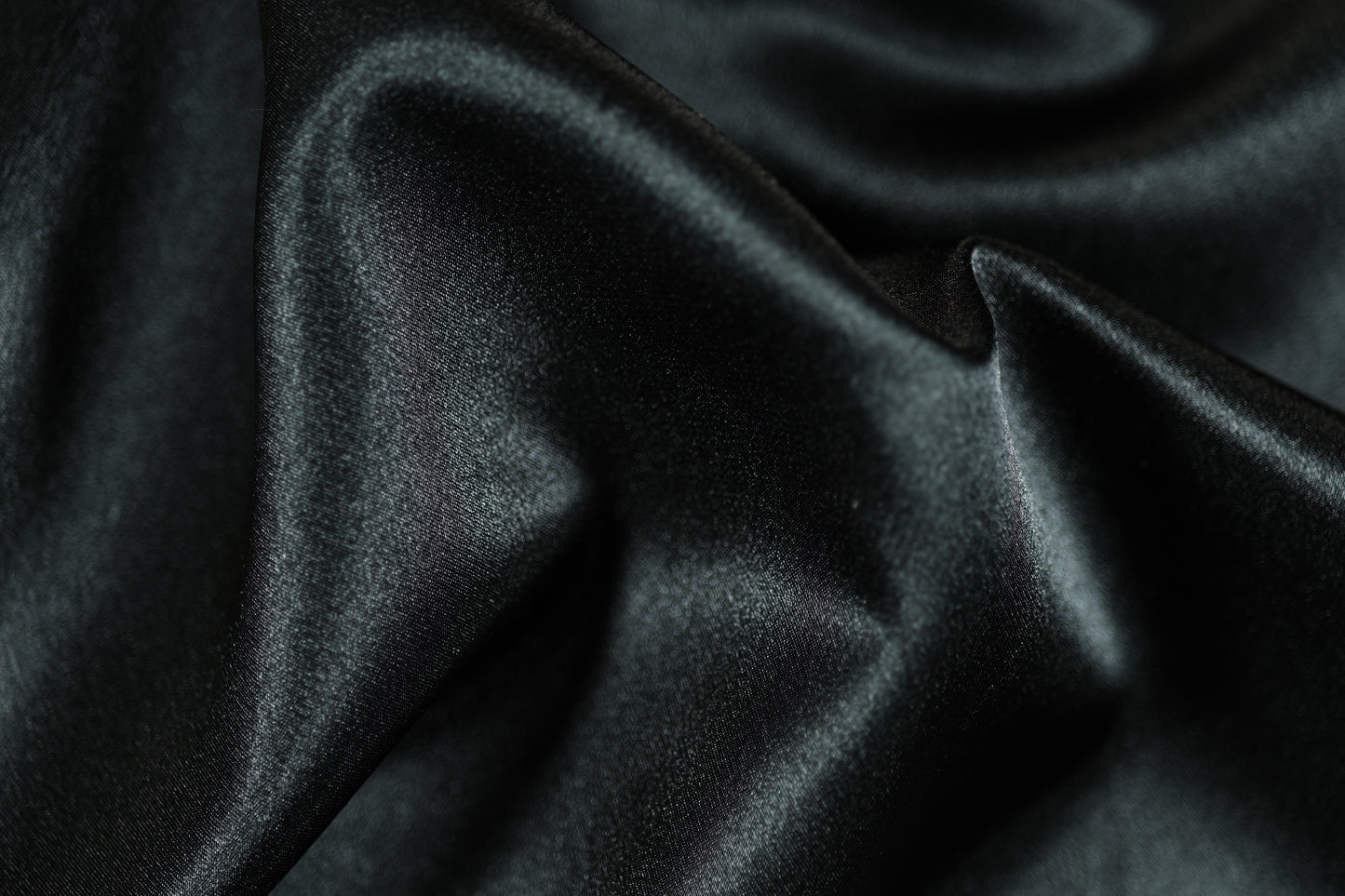 Klassischer Satin Stoff schwarz glänzend 140cm