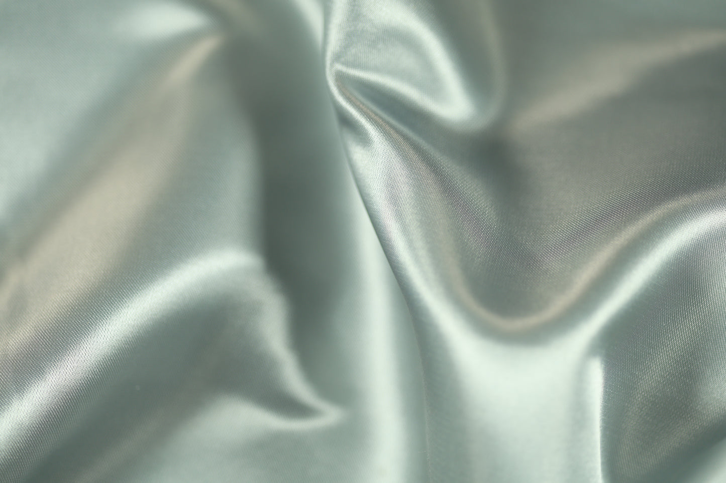 Eleganter Satin in Grau für minimalistische Designs
