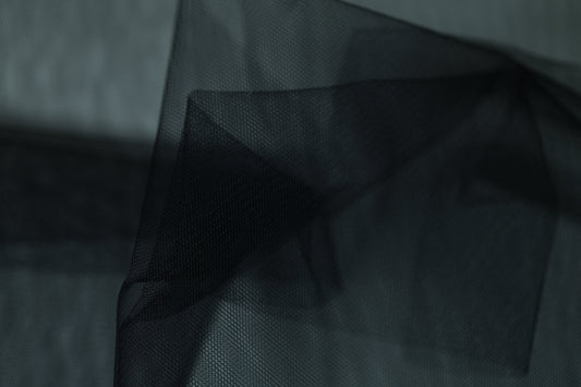 Tüll in Schwarz – ideal für Dekorationen, Röcke und Schleier