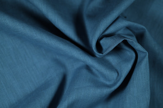 Leinenstoff in Stahlblau – natürlich, atmungsaktiv und hautfreundlich