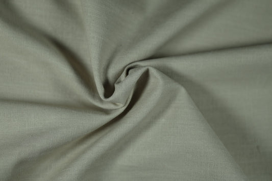 Leinenstoff in Sandbeige – natürlich, atmungsaktiv und hautfreundlich