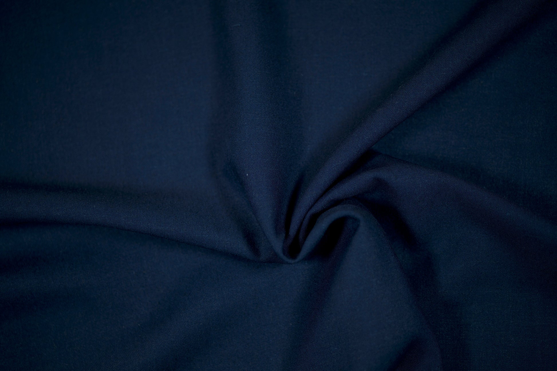 Marineblauer Stoff mit Leinenanteil