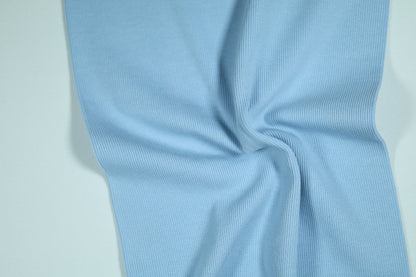 Bündchenstoff in zartem Hellblau – elastisch und angenehm weich