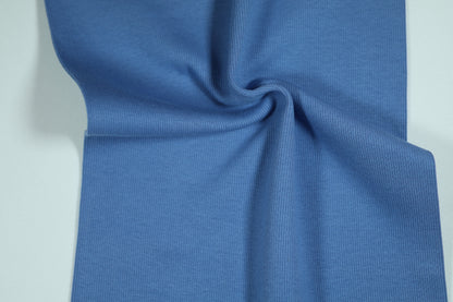 Bündchenstoff in kräftigem Jeansblau – ideal für sportliche Mode