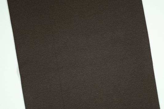 Dunkelbrauner Bündchenstoff mit Rippstruktur – robust und angenehm zu tragen