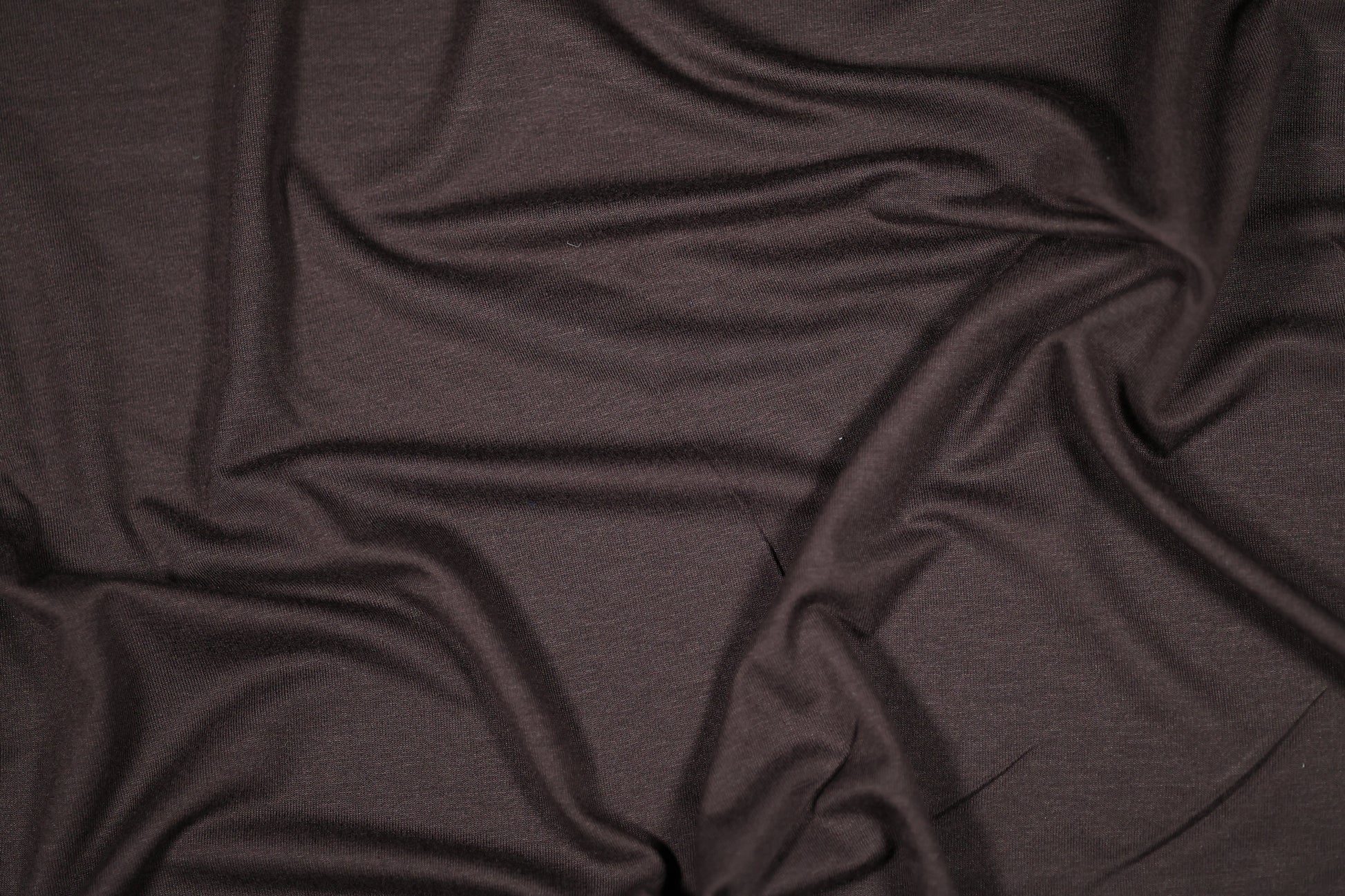 Elastischer Jersey in Dunkelbraun – ideal für Kleidung