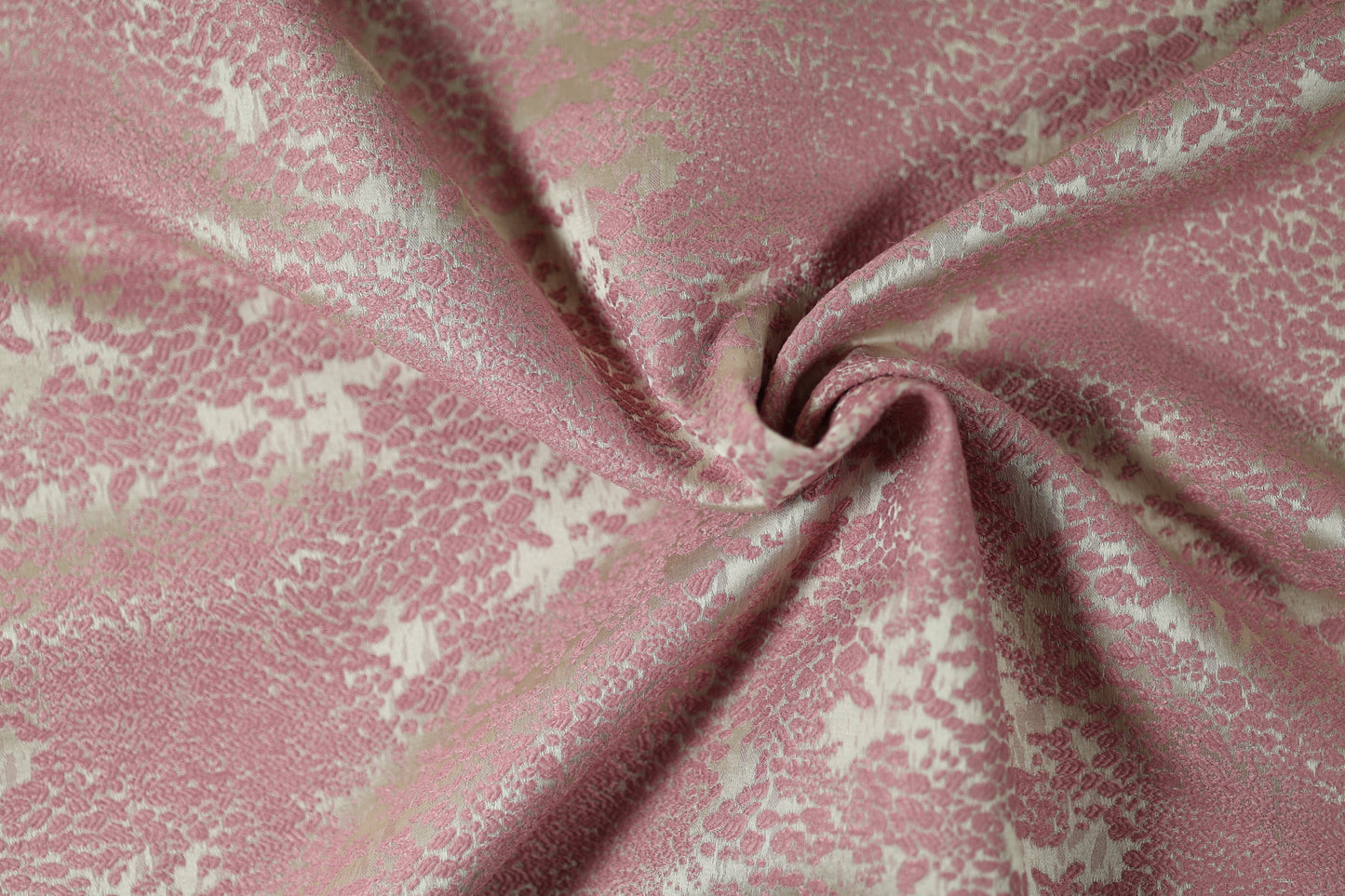 Hochwertiger Jacquardstoff Altrosa – für stilvolle Wohntextilien