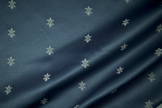 Klassik Jacquard – Marineblau mit Ranken – eleganter Möbel- und Dekostoff mit stilvollem Muster