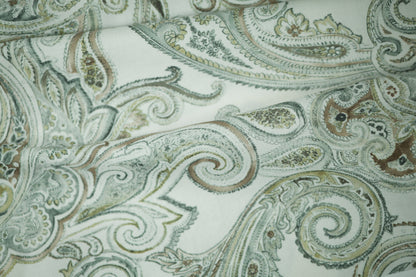 Paisley Dekostoff – Naturweiß & Salbeigrün – hochwertiger Polsterstoff ideal für Vorhänge und Sessel