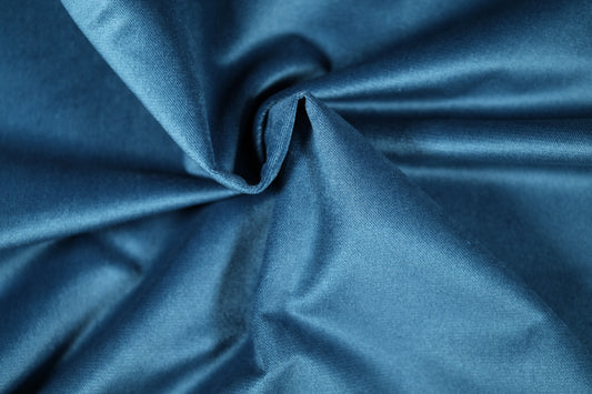 Möbelstoff in Stahlblau mit elegantem Glanz
