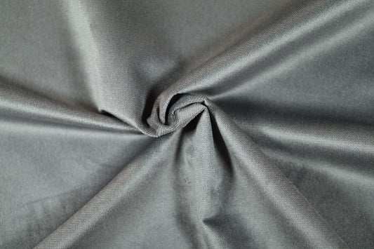 Grauer Polsterstoff – stilvoll und neutral