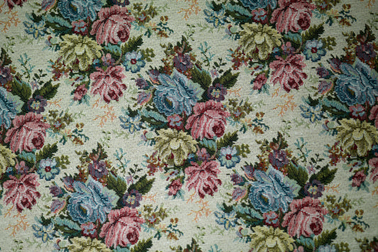 Möbelstoff – Vintage Rosenmuster Pastell – hochwertige Struktur mit Blumendruck