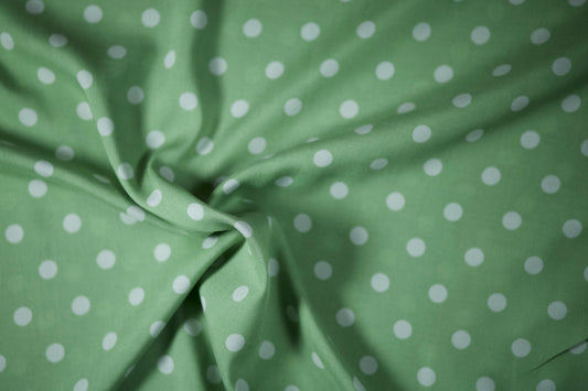 Leichter Viskosestoff mit Punkte in Pastellgrün – ideal für Sommerkleider