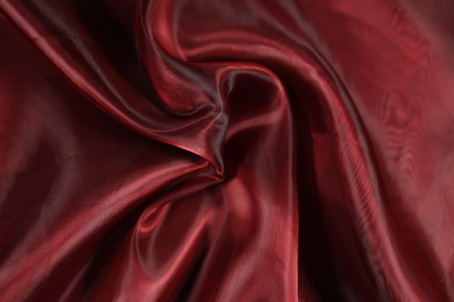 Organza Stoff kräftig rot – halbtransparenter Glanzstoff für Deko & Mode