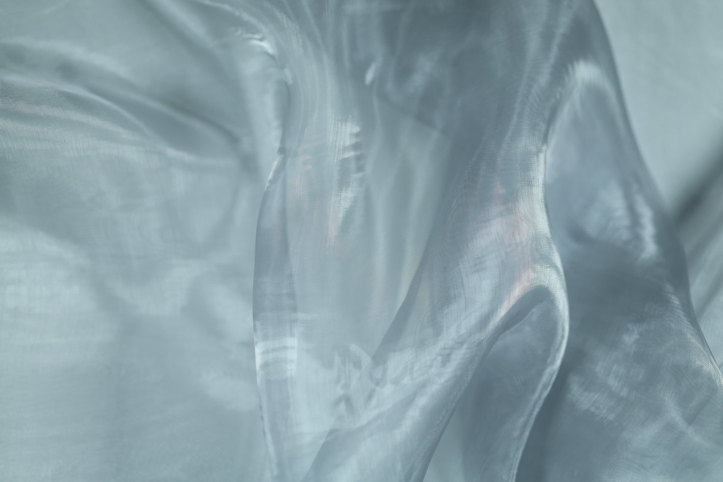 Organza Stoff silbergrau halbtransparent schimmernd 140cm breit