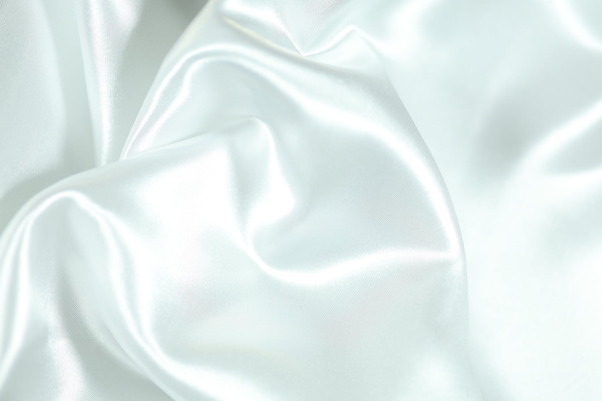 Satin Dekostoff weiß schimmernd für Hochzeit